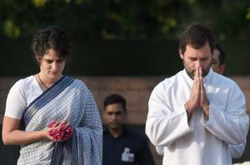 Rahul Gandhi and Priyanka Gandhi pay homage to their father, former prime minister Rajiv Gandhi. File photo.