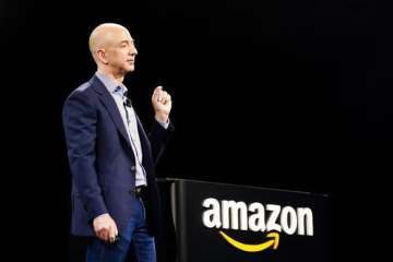  Jeff Bezos has dethroned philanthropist and Microsoft co-founder Bill Gates.