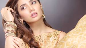 Raees actress Mahira Khan says Hindi film industry was never her aim