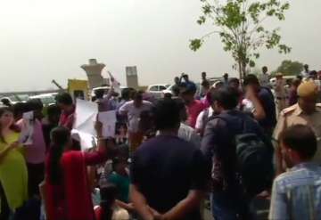 Class 9 student suicide: Protesters demand arrest of accused teacher, block Delhi-Noida highway