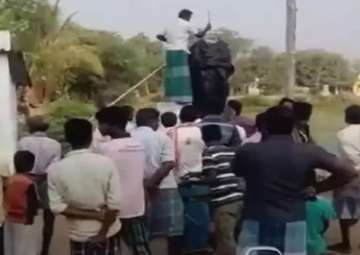 CRPF jawan arrested for vandalising Periyar statue in Tamil Nadu 