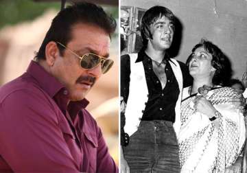 Do you know Sanjay Dutt cried 3 years after his mother Nargis's death?