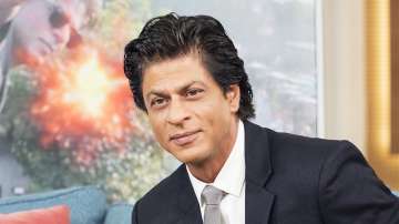 shah rukh khan statue at madame tussauds new delhi