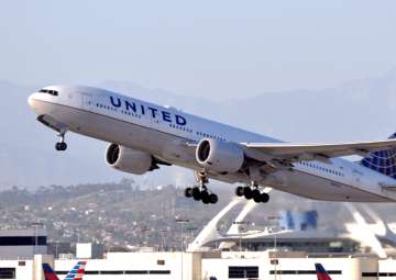 United Airlines mistakenly flies Kansas-bound pet dog to Japan