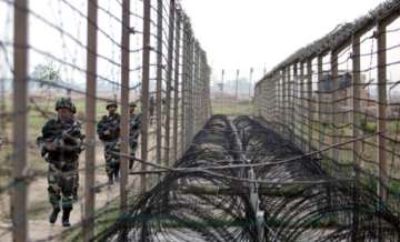 Jammu and Kashmir: BSF jawan killed as Pak violates ceasefire along international border in Samba se