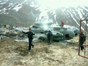 Mi-17 helicopter catches fire 