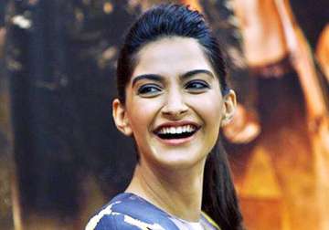 sonam kapoor trolled over maths puzzle
