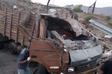 17 killed, 15 injured as speeding truck overturns in Maharashtra’s Satara