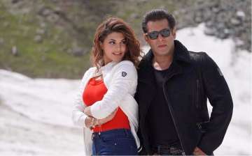 jacqueline fernandez salman khan in race 3