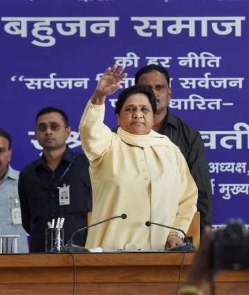 Dent in 'third-front'? Mayawati says BSP should be ready to fight 2019 polls solo