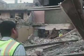 Delhi: Under-construction banquet hall collapses in Gujranwala Town; 10-12 labourers feared trapped