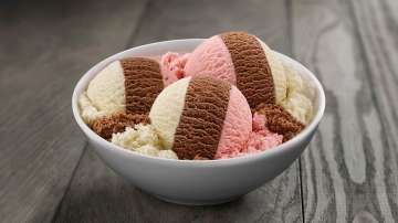 Ice-cream sandwich, spicy food: Food to avoid during summer