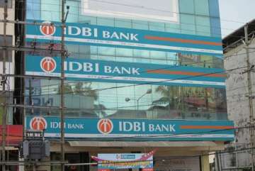 IDBI Bank’s net loss widens to Rs 5,663 crore in Q4; NPAs soar to 28%