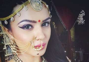 Aashka Goradia reveals interesting details about Naagin 3