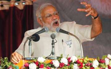 Modi's dare to Rahul Gandhi: 'Speak 15 mins without a piece of paper'