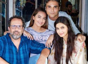 And its a film wrap for 'Happy Phirr Bhag Jayegi', tweets Sonakshi Sinha