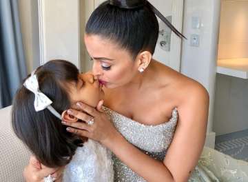 Aishwarya Rai Bachchan trolled for kissing aaradhya on lips