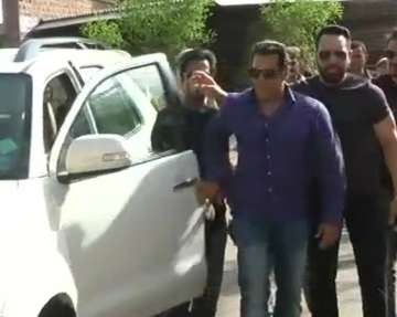 Blackbuck poaching case: Salman Khan reaches Jodhpur court for hearing amid tight security