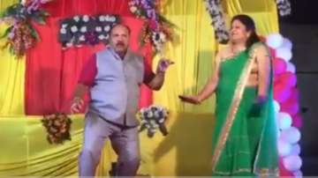 Viral video middle age man dancing govinda song