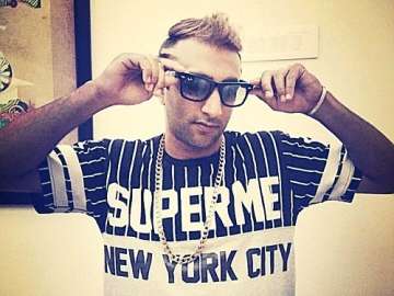 Bigg Boss 11's Akash Dadlani all set to feature in music video titled Bang Bang 