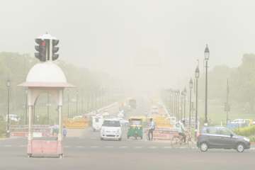 Delhi air quality likely to remain 'severe' for next three days due to dust storm in western India