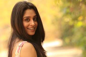 Dipika Kakar's fun day out with SBAS, watch video