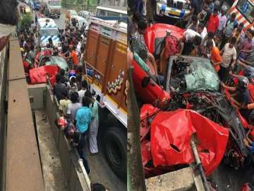  Ferrari Convertible turns turtle in Kolkata