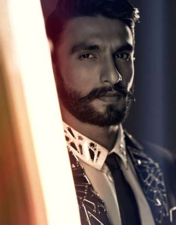 Ranveer Singh birthday: Celebs send their wishes on Sooryavanshi star's  birthday - IBTimes India