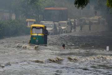 The humidity level oscillated between 83 per cent 97 per cent, a MeT department official said.?