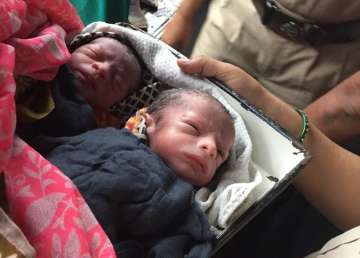 Express delivery: Mumbai woman gives birth to twins on train!