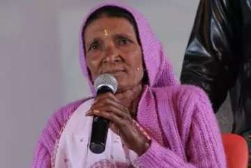 Kumaoni folk singer Kabutari Devi dies. 