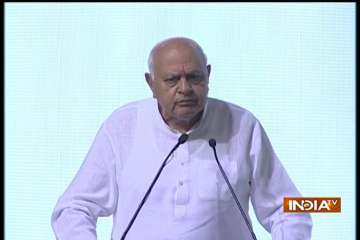 Farooq Abdullah heckled during Eid prayers 