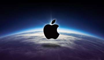 Apple shares surge, approach $1 tillion market cap