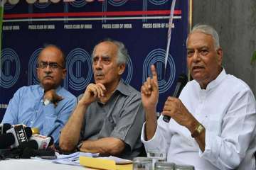 Rafale deal bigger than Bofors scam: Yashwant Sinha, Arun Shourie