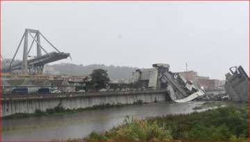 30 killed after bridge collapses in port city of Genova 