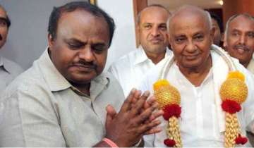 HD Kumaraswamy with father HD Deve Gowda