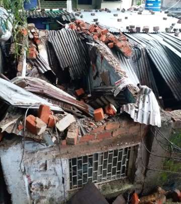 Wall collapses after heavy rainfall in Bhopal