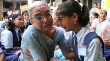 Viral video: Girl finds her missing grandmother on a trip to old age home. Watch