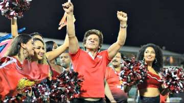 This video of Shah Rukh Khan dancing with cheerleaders in CPL is breaking the internet