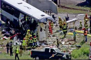 The bus was traveling from Albuquerque to Phoenix in the state of Arizona with 47 passengers on board.