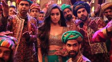 Stree Milegi Milegi song out: Rajkummar Rao grooves with Shraddha Kapoor in this colourful peppy son