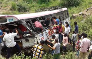 15 killed as bus falls into valley in Jagtial