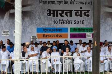 Former Congress president Sonia Gandhi, former Prime Minister Manmohan Singh, Congress President Rahul Gandhi and others during 'Bharat Bandh' protest against fuel price hike and depreciation of the rupee, in New Delhi.