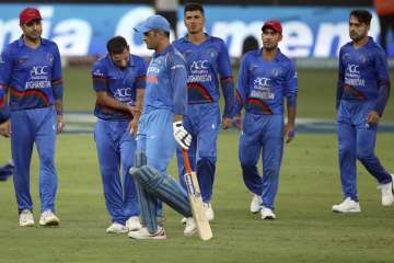 Don't want to get fined: MS Dhoni takes subtle dig at umpires