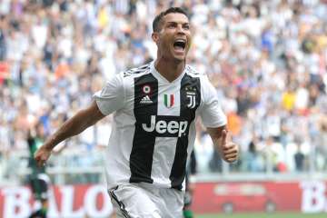 Cristiano Ronaldo first goal Juventus