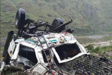 The accident happened at Snail, three kilometres from Kuddu on Tiyuni Road.