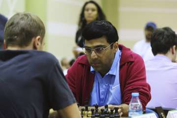 Anand, however, picked up his first point of the event. He remains at the bottom of the table. He had earlier lost to Peter Svidler, Magnus Carlsen and Vladimir Kramnik.