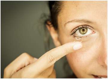 Turn-down these 5 common myths around wearing contact lens