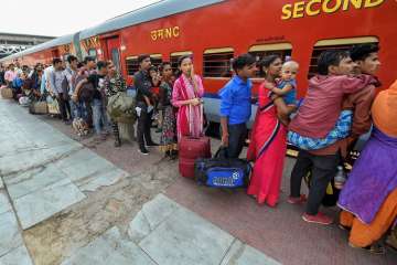 Gujarat migrants of UP, Bihar leave state