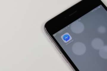 Facebook reportedly testing voice commands in Messenger